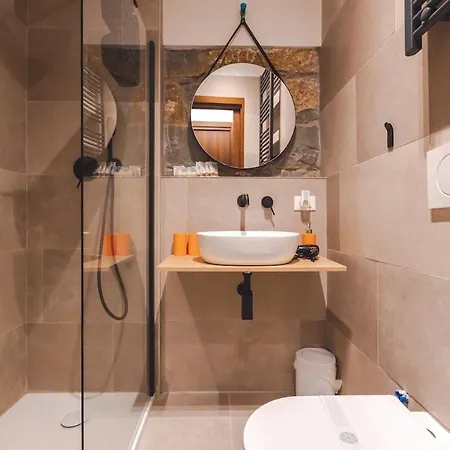 아파트 Superfast Fibre & Netflix Modern Roiano