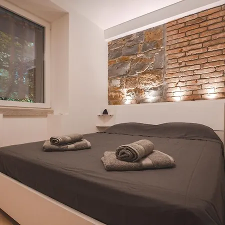 Superfast Fibre & Netflix Modern Roiano 아파트 *